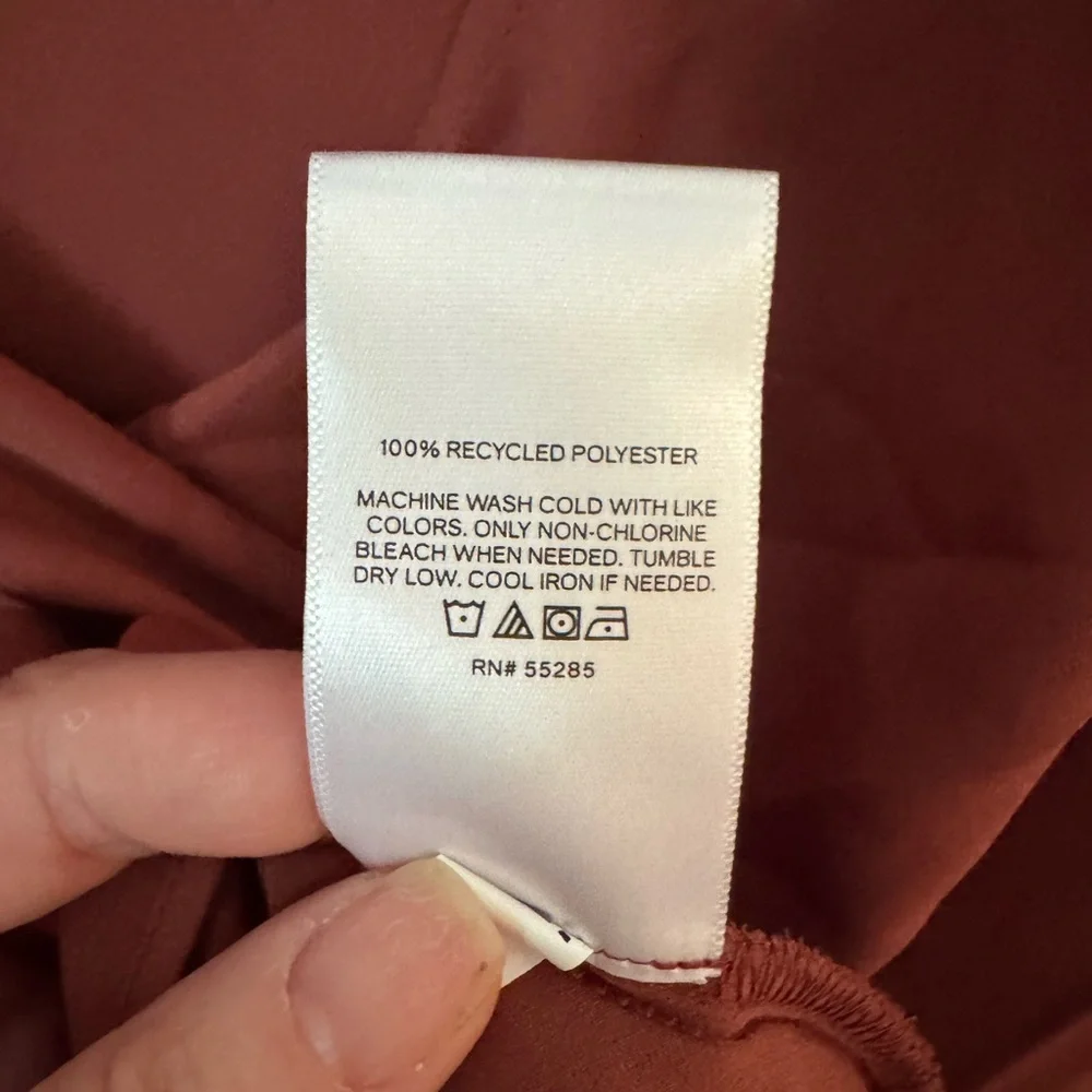 Express Rust/Brown Women's Blouse NWT - Picture 4 of 6